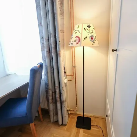 Acacia Hostal *