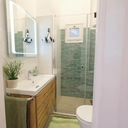 아카시아 호스텔 *