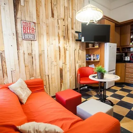 Acacia Hostel