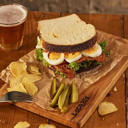 阿卡西亚旅舍 *