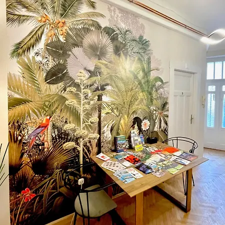 旅馆 阿卡西亚旅舍 *