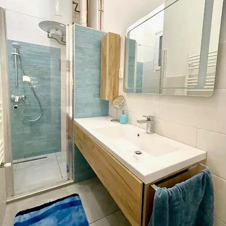 Acacia Budapest