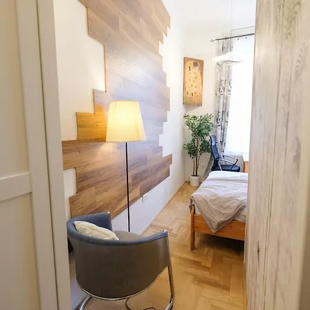 Acacia * Budapest