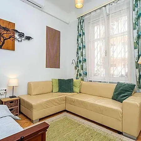 Hostel Acacia Private &