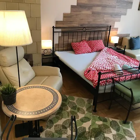 Acacia * Budapest