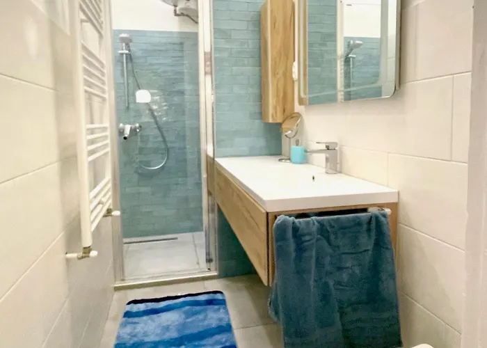 Acacia Private & Hostel