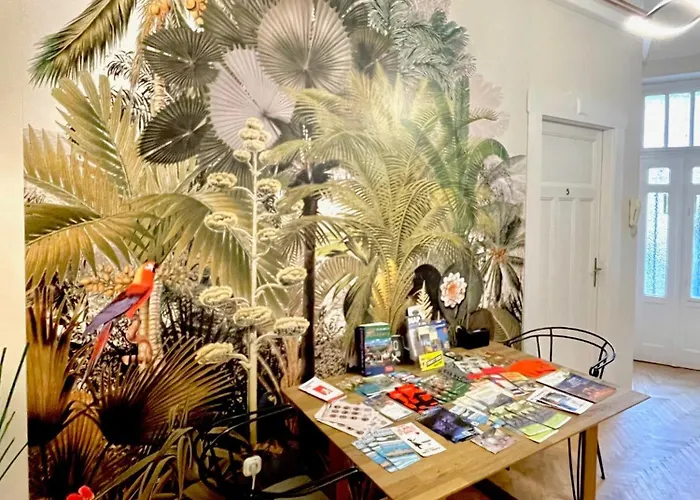 Хостел Acacia Private & *