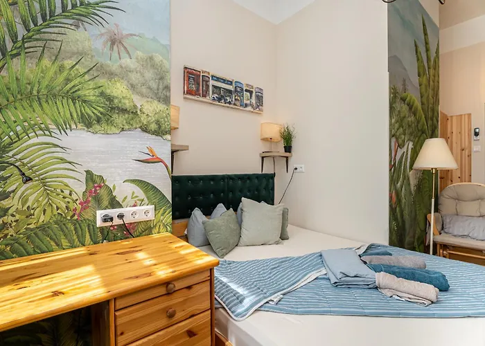 Acacia Private & Hostel