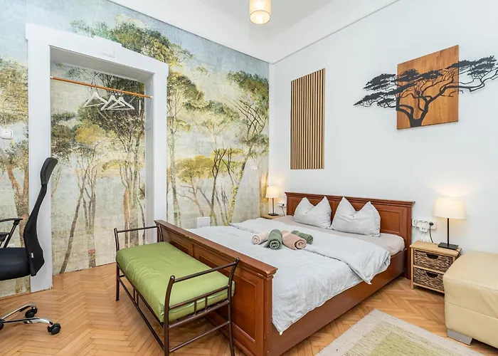 Acacia Private & * Budapešť