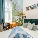 Hostel Acacia Private &